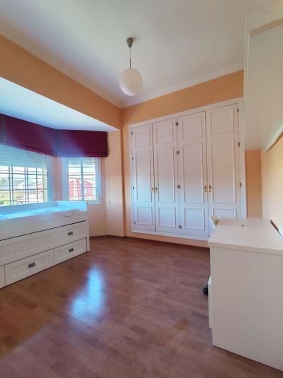 Image No.34-4 Bed Villa for sale