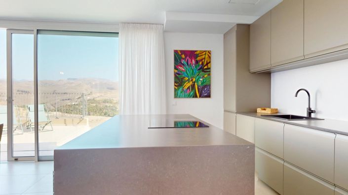 Image No.11-3 Bed House for sale