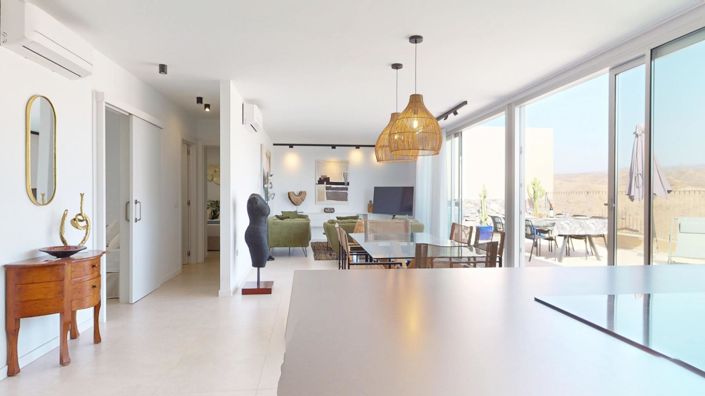 Image No.12-3 Bed House for sale