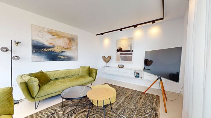 Image No.20-3 Bed House for sale