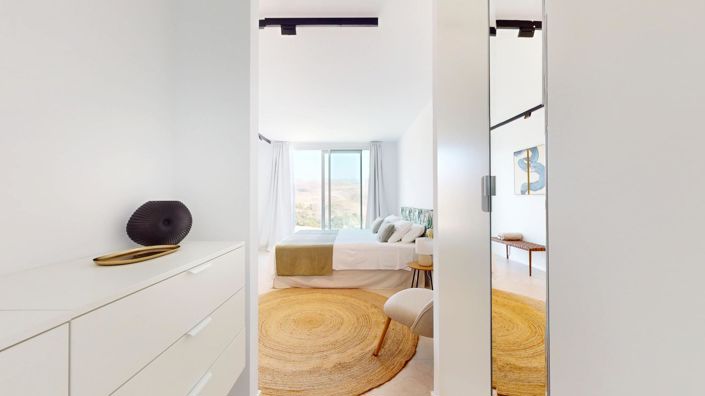 Image No.7-3 Bed House for sale