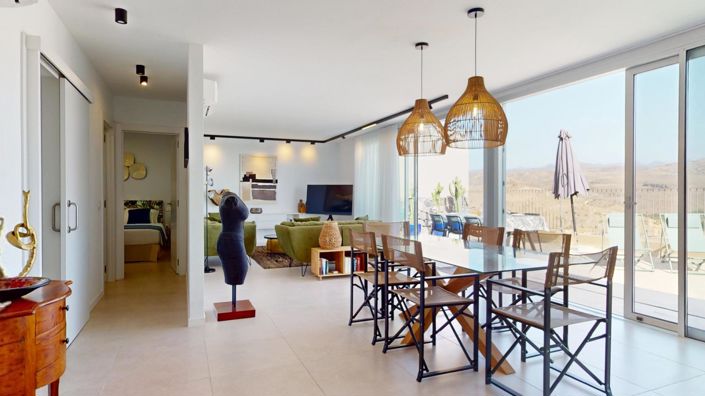 Image No.10-3 Bed House for sale