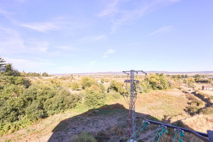 Image No.11-3 Bed Flat for sale