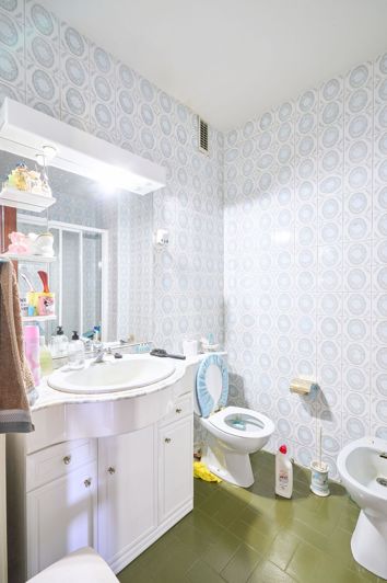 Image No.25-3 Bed Flat for sale