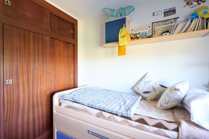 Image No.30-3 Bed Flat for sale