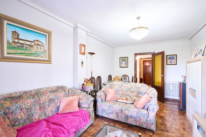 Image No.4-3 Bed Flat for sale