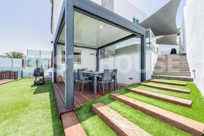 Image No.6-Villa de 4 chambres à vendre à Las Palmas