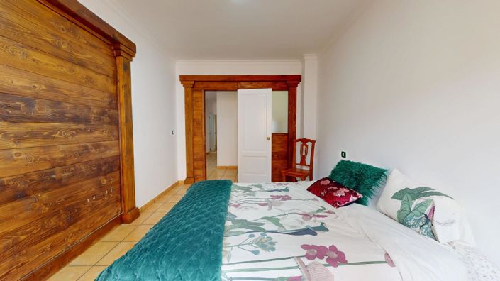 Image No.8-3 Bed Flat for sale