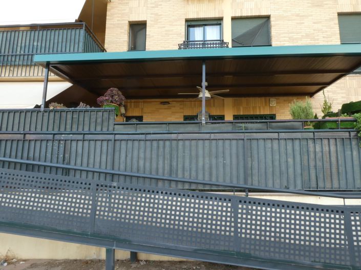 Image No.19-2 Bed Property for sale