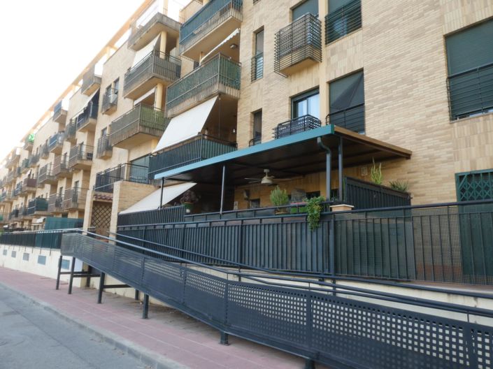 Image No.20-2 Bed Property for sale