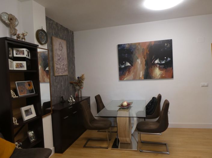 Image No.3-2 Bed Property for sale