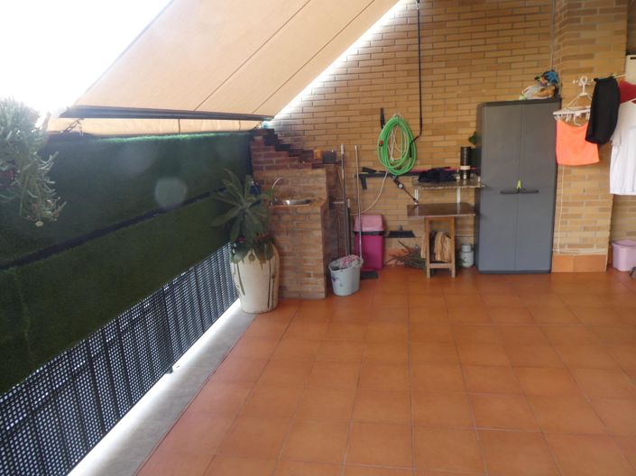 Image No.6-2 Bed Property for sale