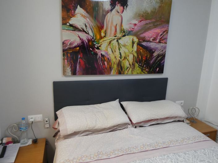 Image No.7-2 Bed Property for sale