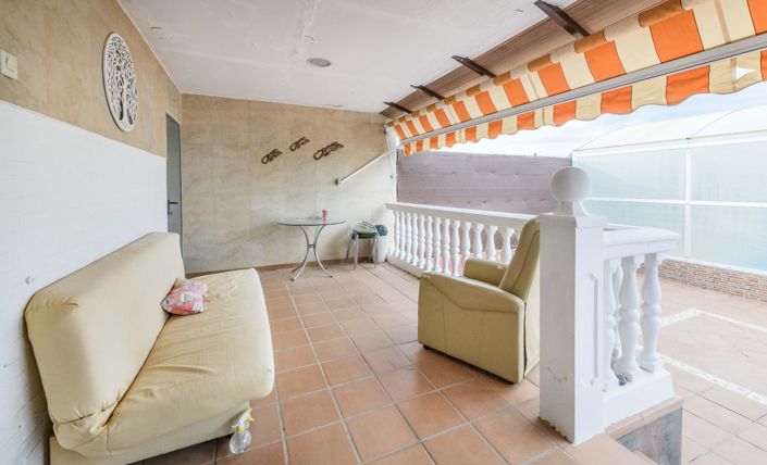 Image No.13-3 Bed Property for sale