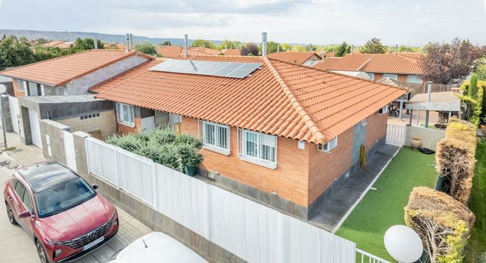 Image No.2-3 Bed Property for sale