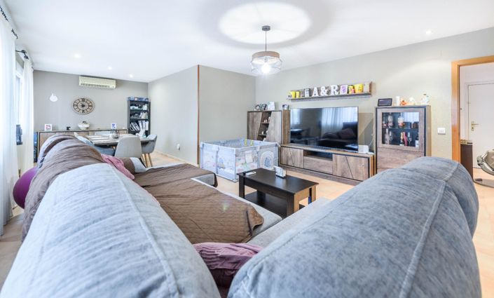 Image No.23-3 Bed Property for sale