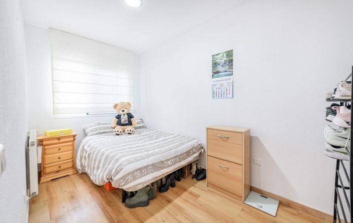 Image No.29-3 Bed Property for sale