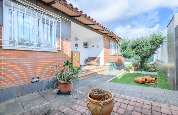 Image No.6-3 Bed Property for sale