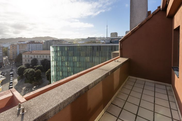 Image No.33-4 Bed Duplex for sale