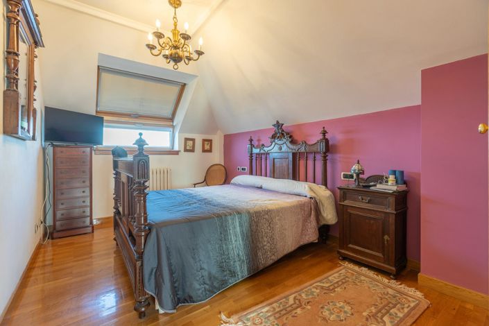 Image No.38-4 Bed Duplex for sale