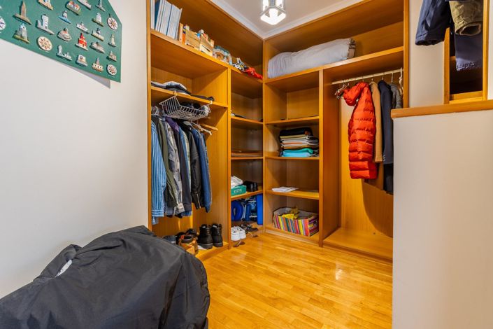 Image No.47-4 Bed Duplex for sale