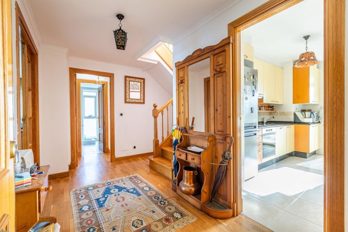 Image No.6-4 Bed Duplex for sale