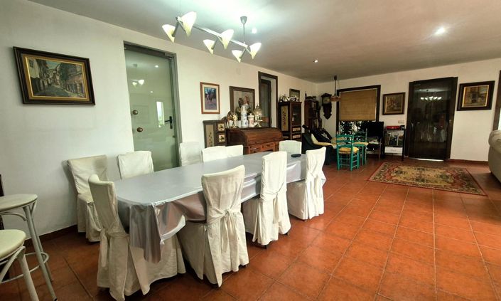 Image No.12-1 Bed House for sale