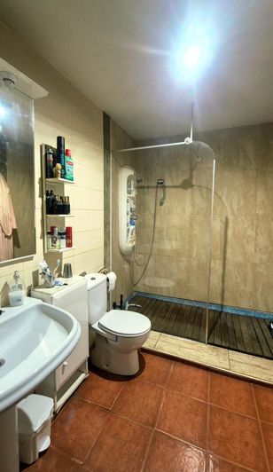 Image No.21-1 Bed House for sale