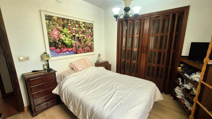 Image No.24-1 Bed House for sale