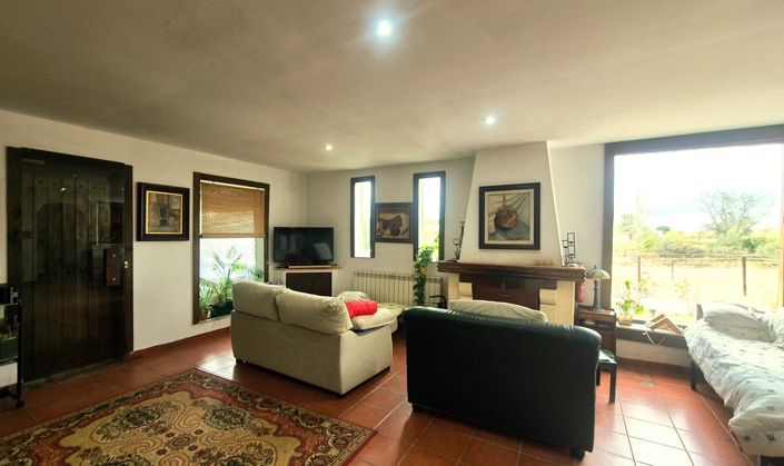 Image No.6-1 Bed House for sale