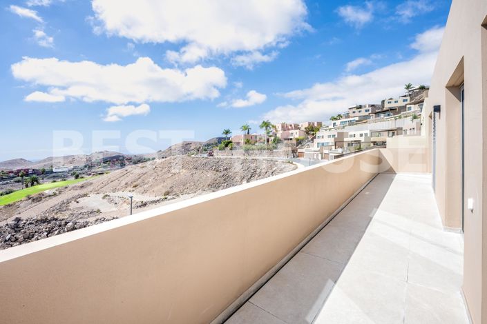 Image No.18-3 Bed Villa for sale