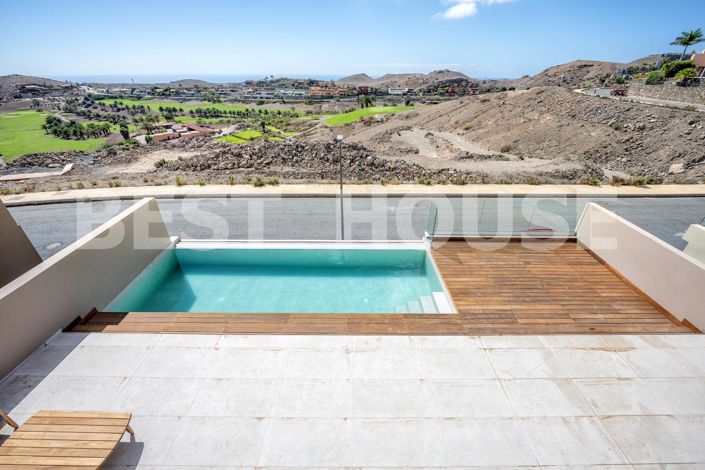 Image No.20-3 Bed Villa for sale