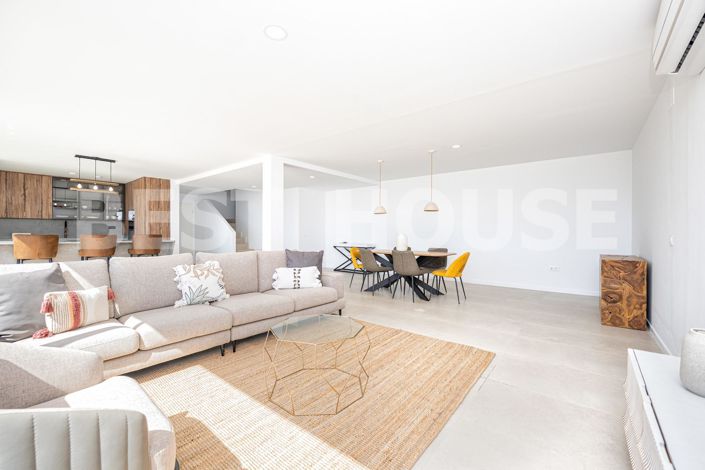 Image No.7-3 Bed Villa for sale