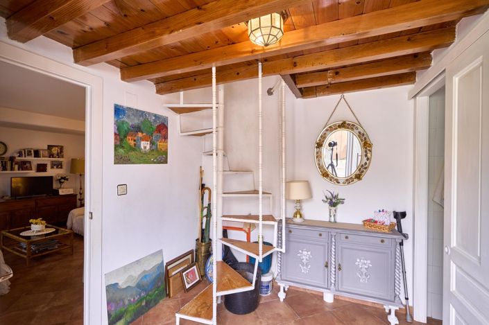 Image No.10-2 Bed House for sale