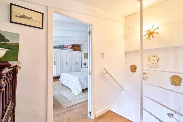 Image No.16-2 Bed House for sale