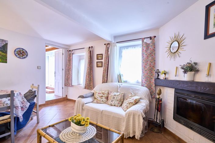 Image No.22-2 Bed House for sale