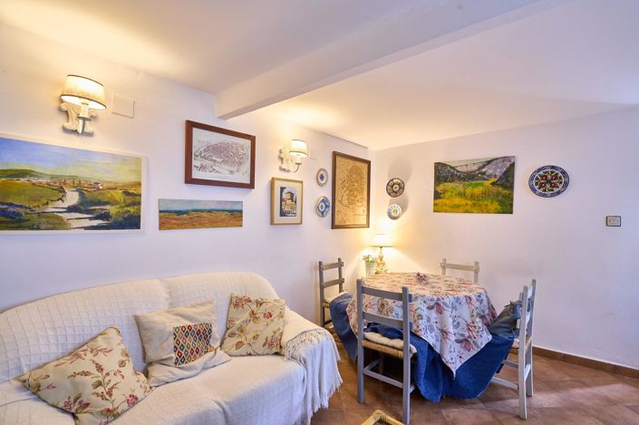 Image No.3-2 Bed House for sale