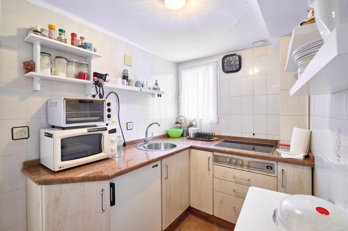 Image No.4-2 Bed House for sale