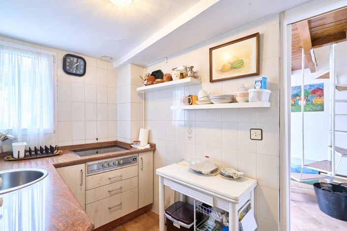 Image No.5-2 Bed House for sale