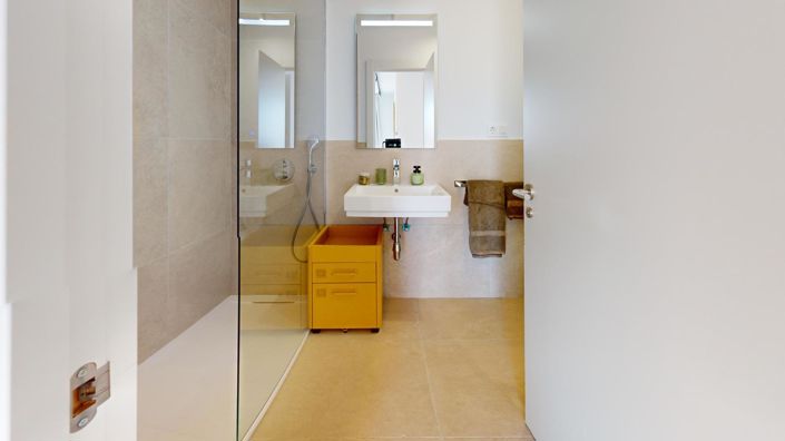 Image No.35-3 Bed House for sale