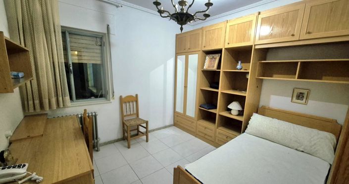 Image No.10-5 Bed Apartment for sale