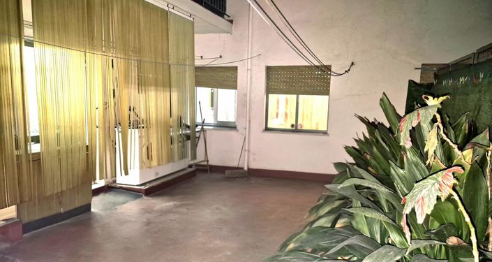 Image No.17-5 Bed Apartment for sale