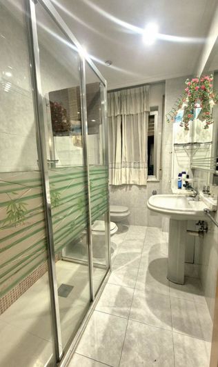 Image No.19-5 Bed Apartment for sale