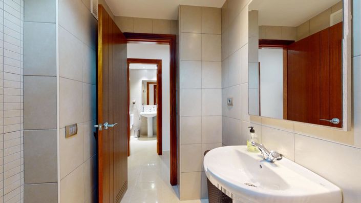 Image No.28-3 Bed Apartment for sale