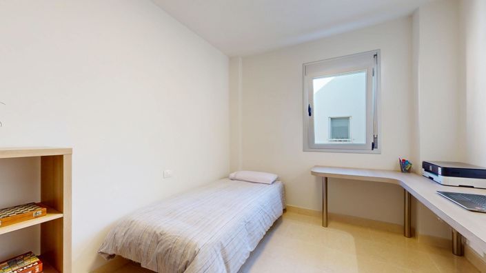 Image No.31-3 Bed Apartment for sale