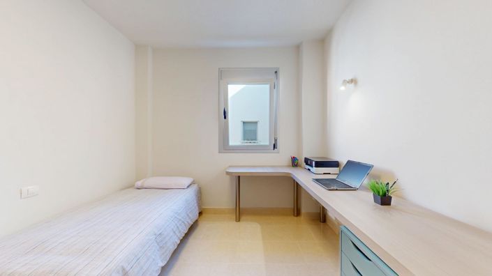 Image No.33-3 Bed Apartment for sale