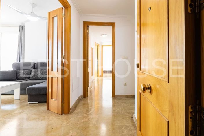 Image No.11-4 Bed Flat for sale