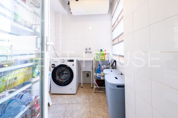 Image No.20-4 Bed Flat for sale