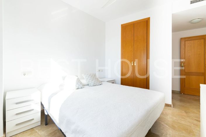 Image No.29-4 Bed Flat for sale