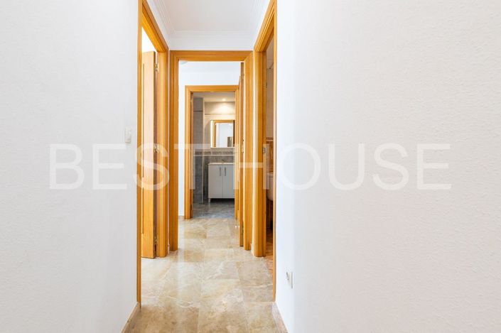 Image No.35-4 Bed Flat for sale